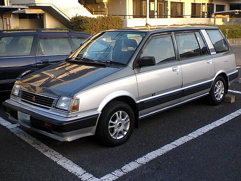 Mitsubishi_Chariot Мицубиси Шариот